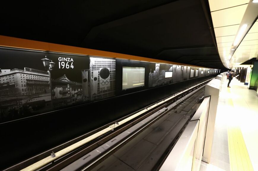 銀座駅ホーム