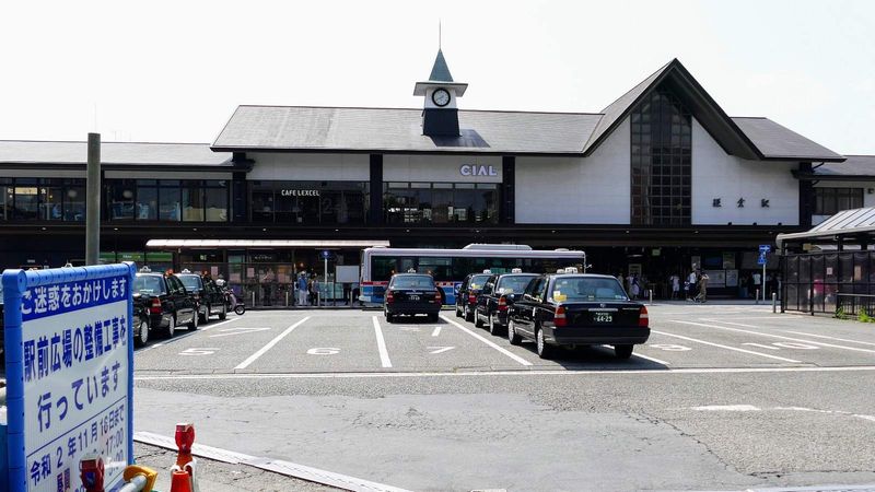 大混雑の 鎌倉駅東口 広場改修で増す不安 駅 再開発 東洋経済オンライン 社会をよくする経済ニュース