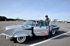 ポインター号と制作者の城井康史さん