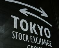 日経平均は２カ月ぶり９２００円回復 円安好感で輸出関連中心に反発