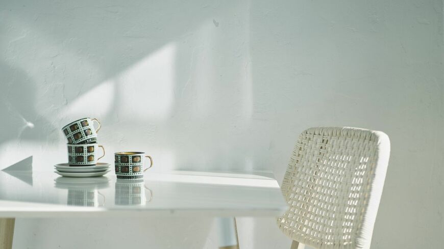 毎日つかうものだからこそ、ほんの少しだけこだわってみませんか（写真：『うつわ検定®公式テキスト 今の時代のうつわ選び』より）