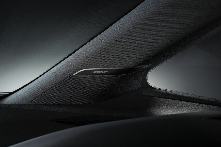 日産の新型エルグランド「AUTECH」