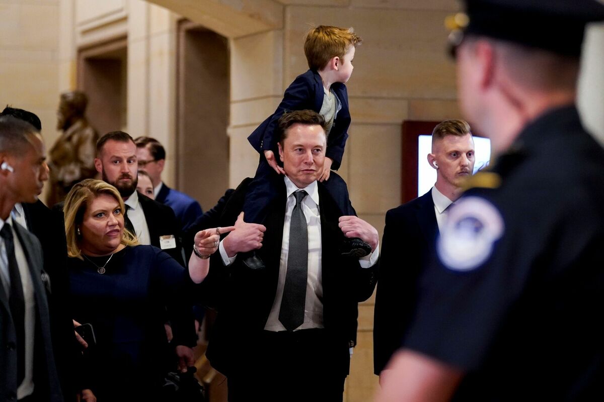 世界一の富豪マスク氏､政治献金にも2億7400万ドル投入｜会社四季報オンライン