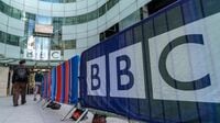 受信料見直しで揺れるBBCはNHKの見本になるか 日本人が無視できない公共放送の行方