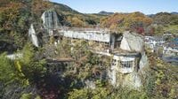 ｢壊すしかない｣と言われ続けた"岩に抱きつく廃墟"､大逆転の再生物語。廃墟好きが｢栃木のマヤカン｣と呼んだ施設は今