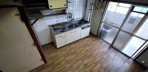 モノ屋敷