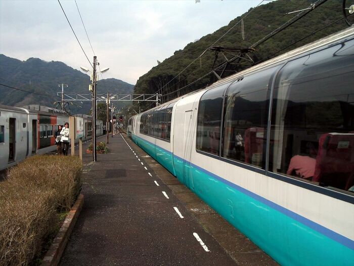 大きな窓が特徴だった「スーパービュー踊り子」