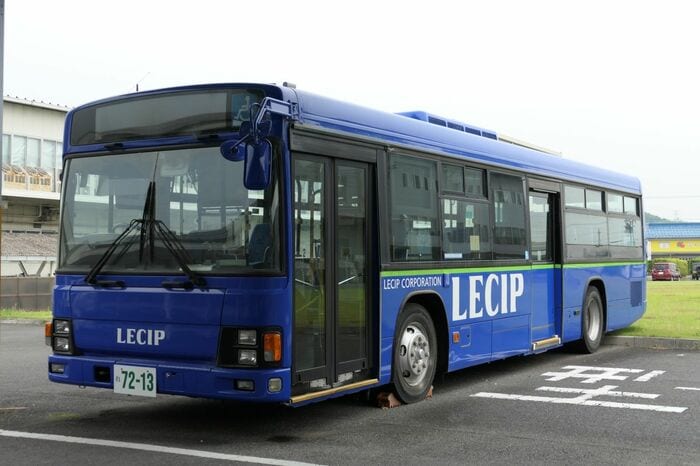 テスト用の「レシップバス」