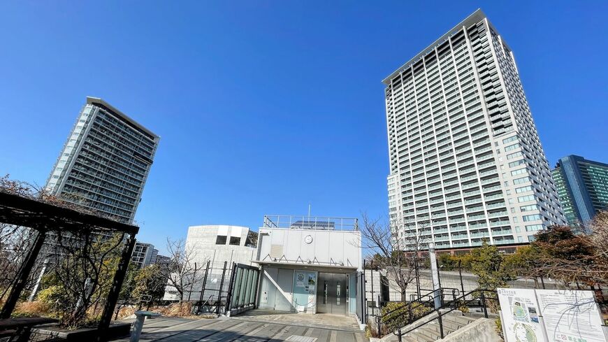池尻大橋に並ぶ2棟のタワマン