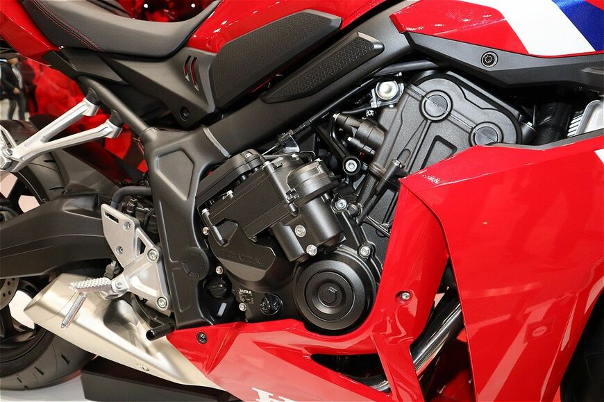 ホンダ新型「CBR650R」（筆者撮影）