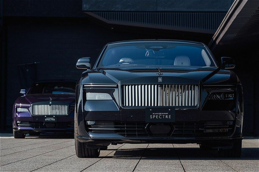 ロールス・ロイス「ブラック・バッジ・スペクター」（写真：ロールス・ロイス・モーター・カーズ）