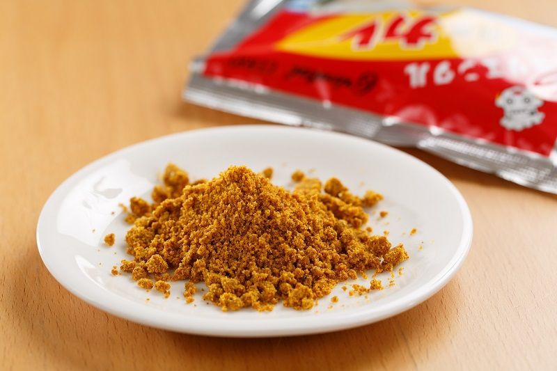 粉末タイプのルウ。熱に溶けやすく、使い勝手がいい（筆者撮影）