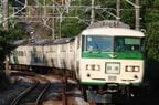 「回送」の幕を表示した姿