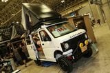 アソモビ2022 in Makuhari出展車両。ダムドの外装コンプリートキットを装着したTスタイルオートセールスのエブリイ（筆者撮影）