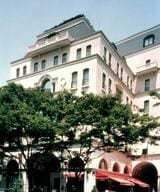 開業当時のアニヴェルセル（写真：AOKI-HD）