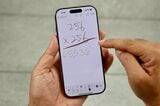 手書きの計算を仕上げてくれる（筆者撮影）