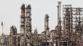 日本経済の急所｢ナフサ｣ ､中東依存･備蓄なし･供給不安が不足を招く／5月末に輸入途絶も？