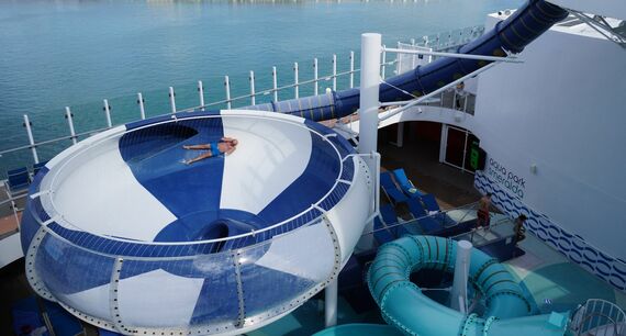 スタンダード・クラスの客船