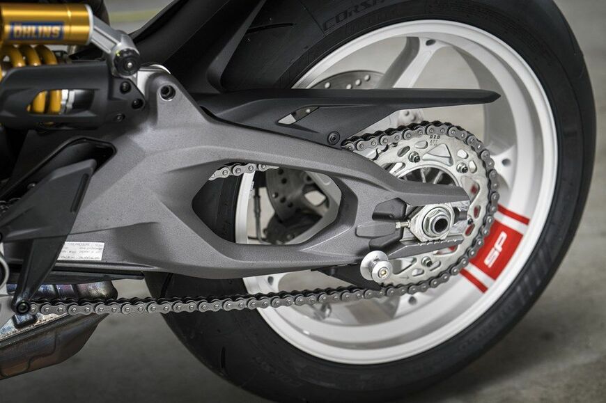 ドカティの新型バイク「ハイパーモタードV2/SP」（写真：DUCATI）