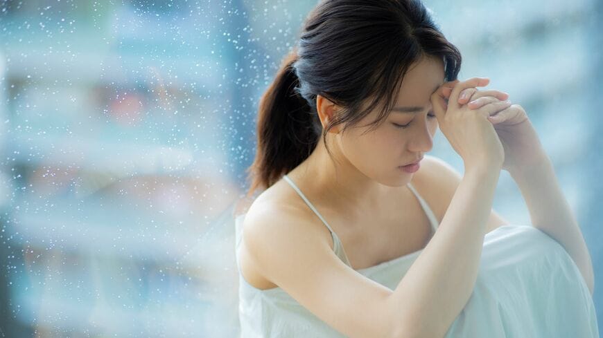 梅雨になると体調が悪くなる人は「体の水はけ」が悪いからかもしれません（写真：Ushico／PIXTA）