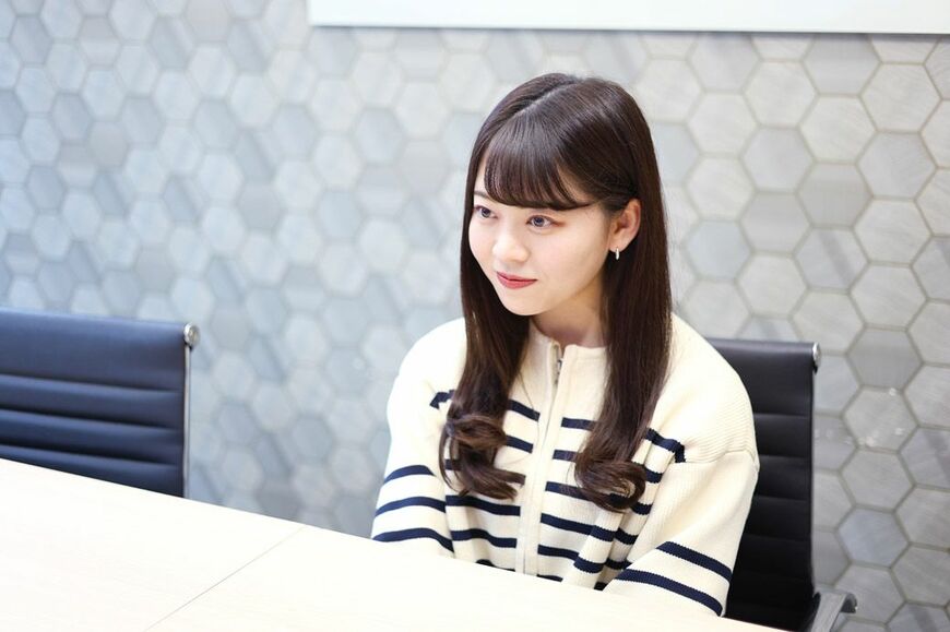 お話を伺っていると、小杉さんはとても芯のある女性だということが伝わってくる（写真：筆者撮影）