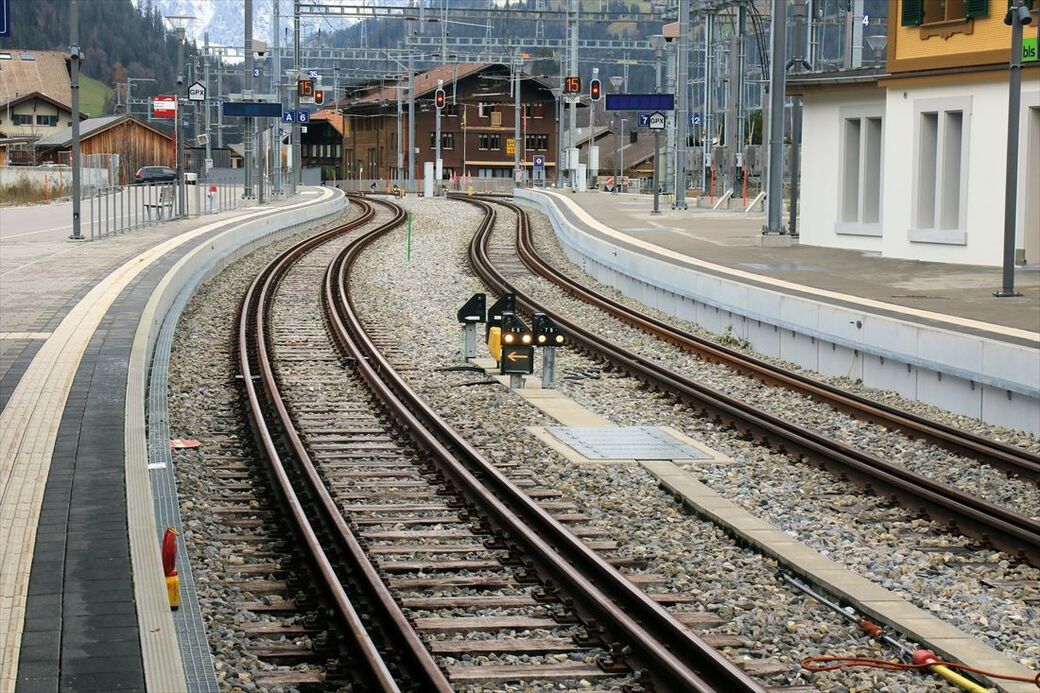 ツヴァイジンメン駅構内
