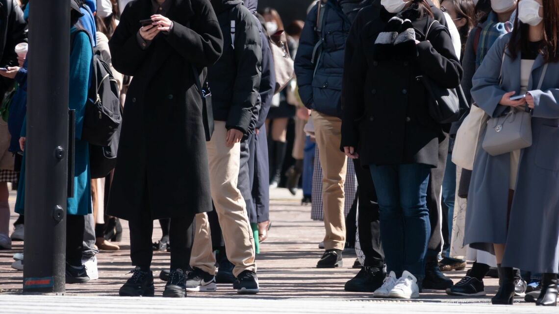 円安と物価低迷が相まって、円の対外的な購買力が下がっているといいます（写真：ABC／PIXTA）