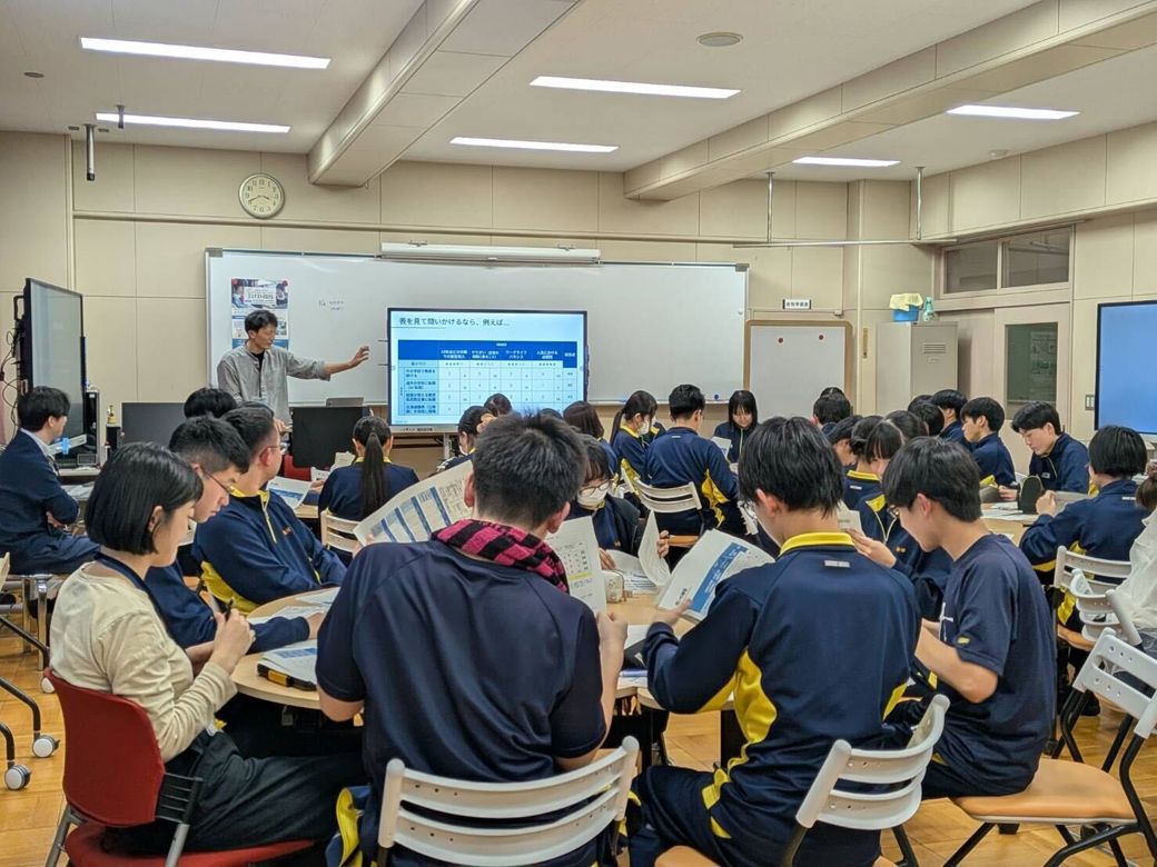 岩見沢東高校での「進路選択の教室」プログラム実施風景（写真：山本氏提供）