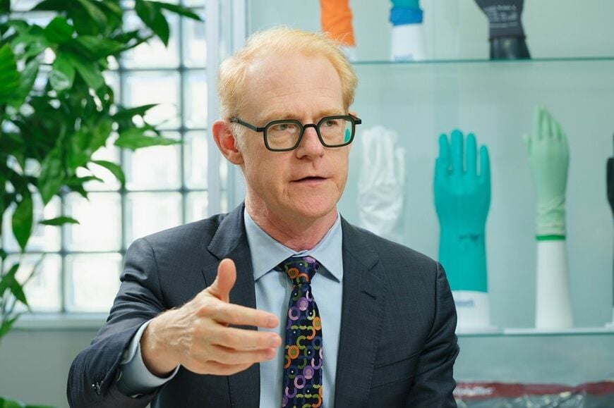アンセル CEO ニール・サーモン氏