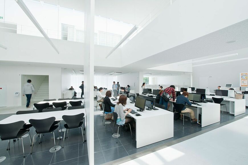 ICT機器も完備されている（写真：共愛学園前橋国際大学提供）