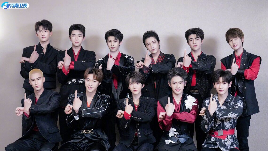 INTO1のメンバー（写真：INTO1公式ウェイボより）