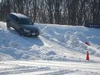降坂時に速度を抑えるヒルディセントコントロール