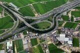 高速道路・バイパス道路の建設は、かつて「特定財源」として守られていた（写真：northsan／PIXTA）
