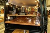 アソモビ2022 in Makuhari出展車両。ギブソンのエブリイMAXフェイスキットを装着したTスタイルオートセールスのエブリイ（筆者撮影）
