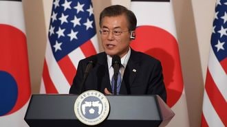 South Korea Maneuvers Between China and The U.S.
