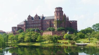 ファーウェイが中国に建てた｢ヨーロッパの街｣､売り上げ20兆円を支える2万5000人の研究開発拠点を歩いた