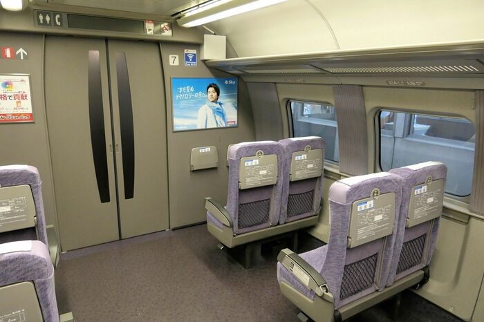 車いす対応の7号車はドア幅が広い