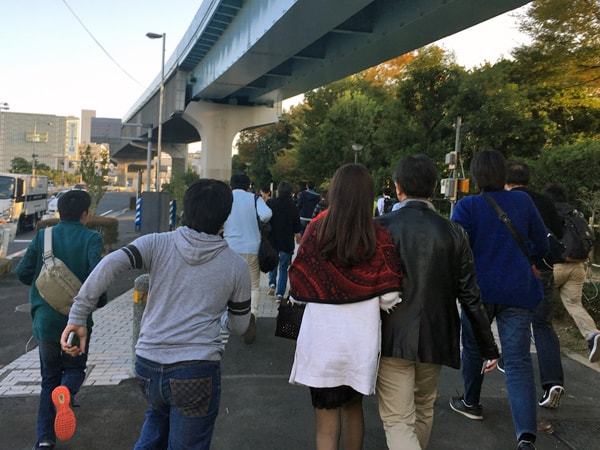 異変に釣られて走り出すプレイヤーたち