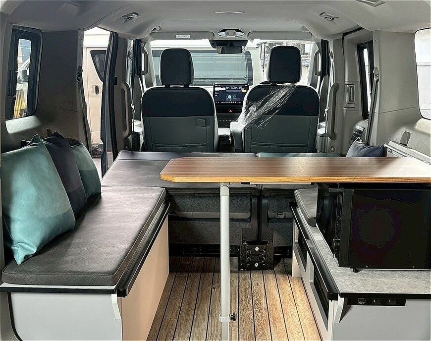 LACホールディングスのBEVキャンピングカー「LAC EVキャンパーP」（写真：LACホールディングス）