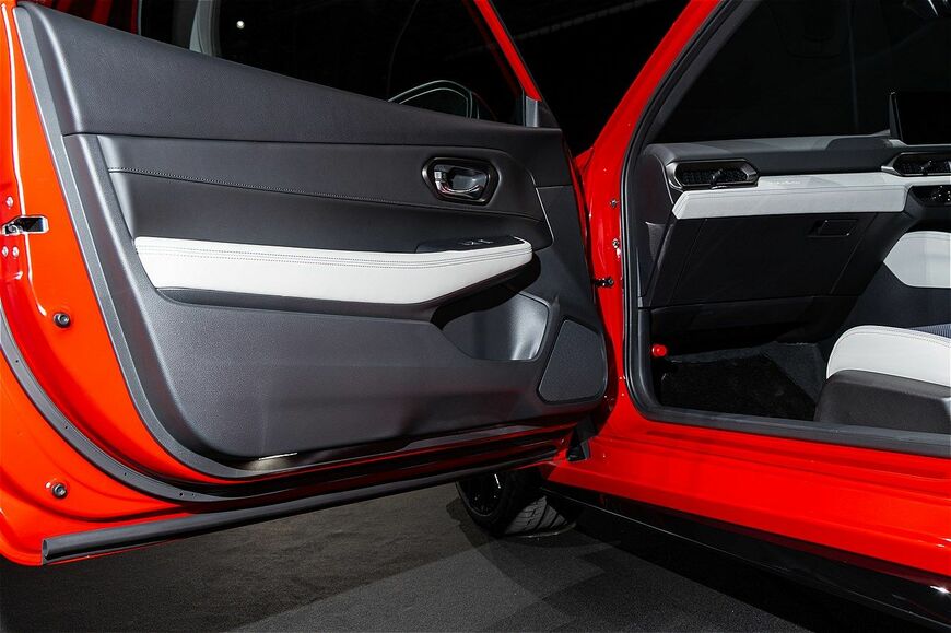 ホンダの新型「プレリュード」（写真：三木 宏章）