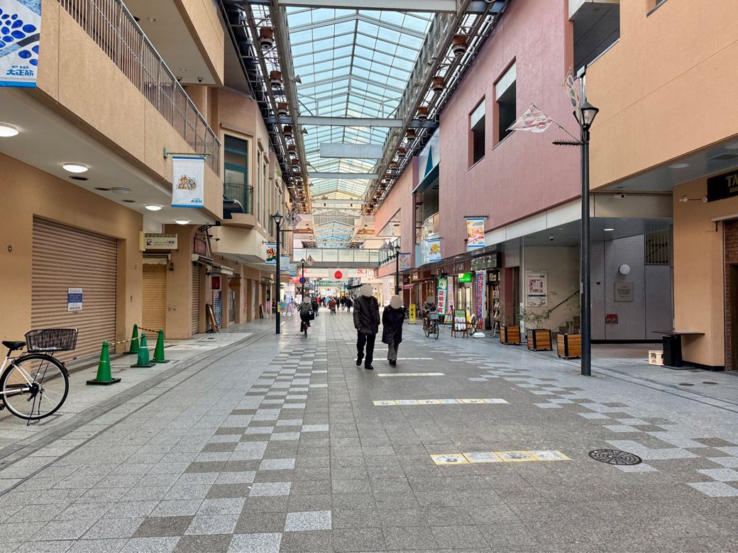 「アスタくにづか」左が1番館、右が2番館