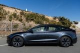 テスラ「Model 3」（写真：三木 宏章）