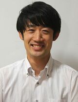 宮城教育大学附属小学校で2年生の担任教諭とCS科担当を務める新田佳忠氏