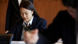 東大と京大の社会はどちらが難しい？　東大合格者が語る｢字数制限厳しい｣東大と｢曖昧な理解許さない｣京大の差