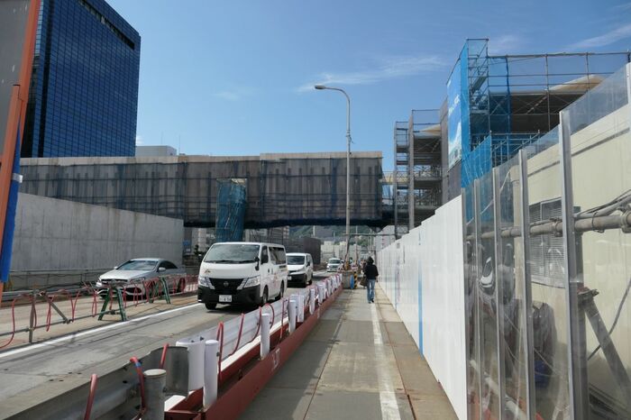 工事が続く箕面船場阪大前の地上付近
