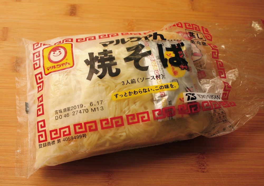 実は日本で一番売れている麺。東洋水産製。お店でも使っているところが多いのでは？（筆者撮影）