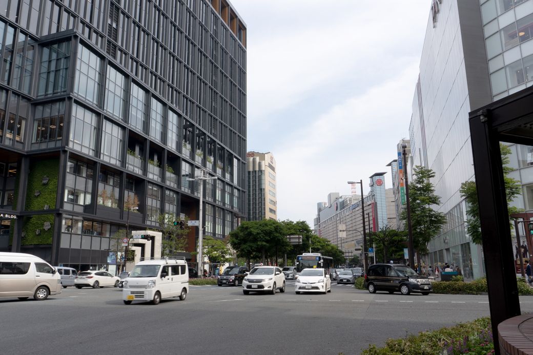 天神の新ランドマーク「ONE FUKUOKA BLDG.」（写真：yasu／PIXTA）