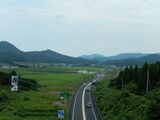 岩美町を走る山陰近畿自動車道「大谷IC」付近（写真：traveler / PIXTA）