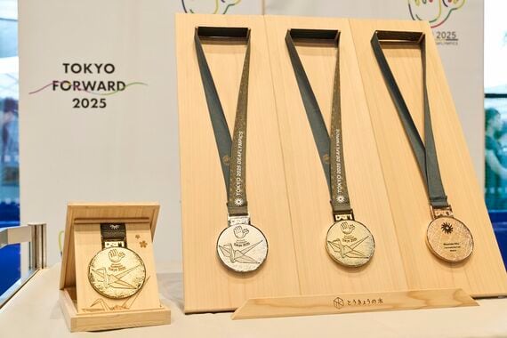 デフリンピックのメダル