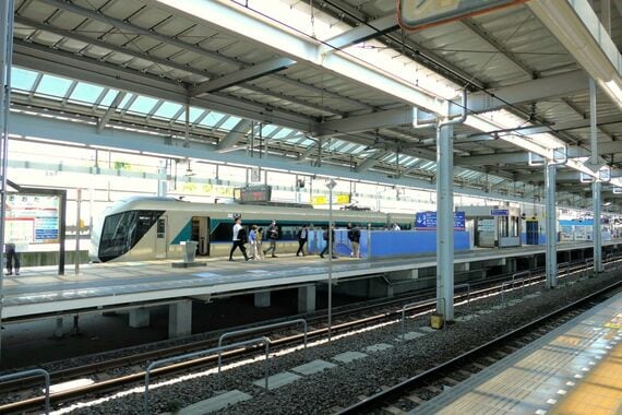 東武伊勢崎線太田駅 リバティりょうもう